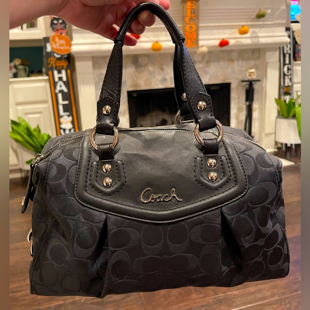 Coach Ashley Signature Satchel In Black. Euc - image 2